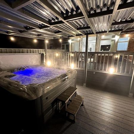 Numero Venti Aparthouse Wifi Parking Hot Tub Newcastle upon Tyne Exterior photo