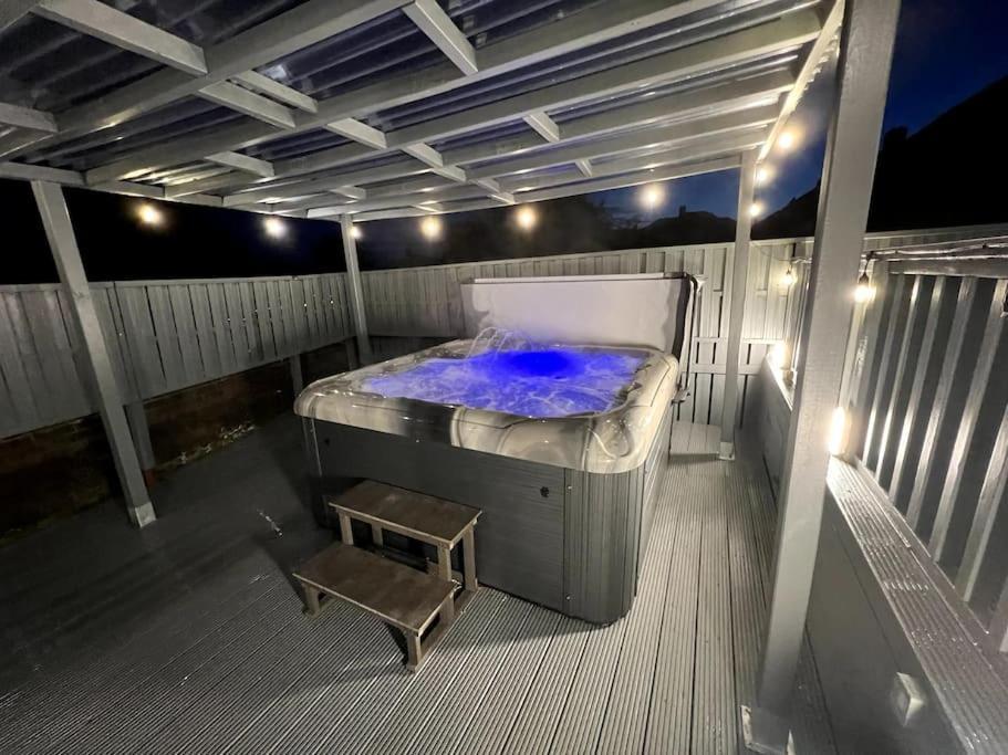 Numero Venti Aparthouse Wifi Parking Hot Tub Newcastle upon Tyne Exterior photo
