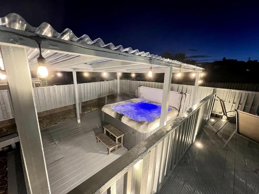 Numero Venti Aparthouse Wifi Parking Hot Tub Newcastle upon Tyne Exterior photo
