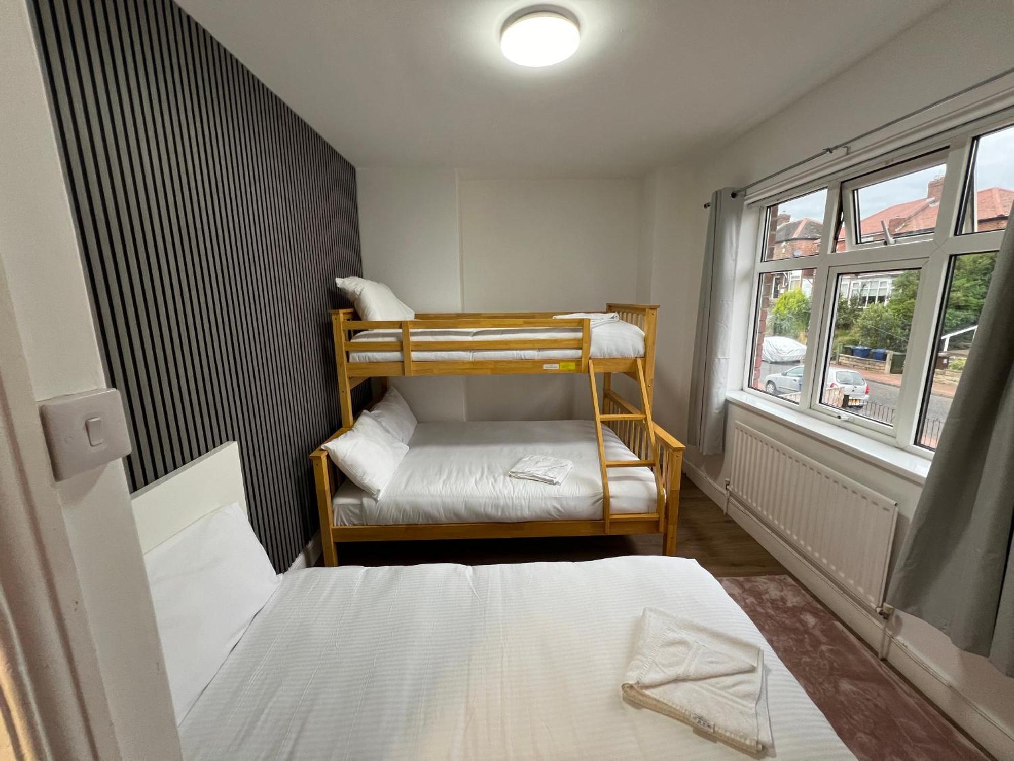 Numero Venti Aparthouse Wifi Parking Hot Tub Newcastle upon Tyne Exterior photo